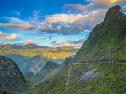 Dong Van-Tham Ma pass-Du Gia Village