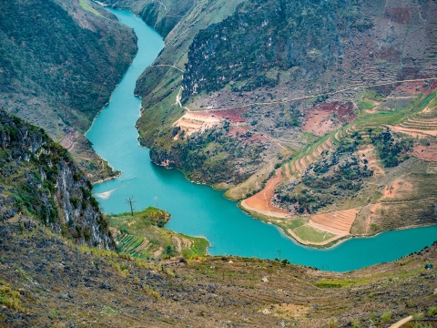 Dong Van-Tham Ma pass-Du Gia Village