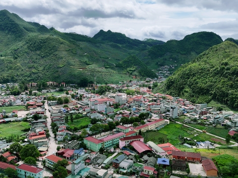 Dong Van-Tham Ma pass-Du Gia Village